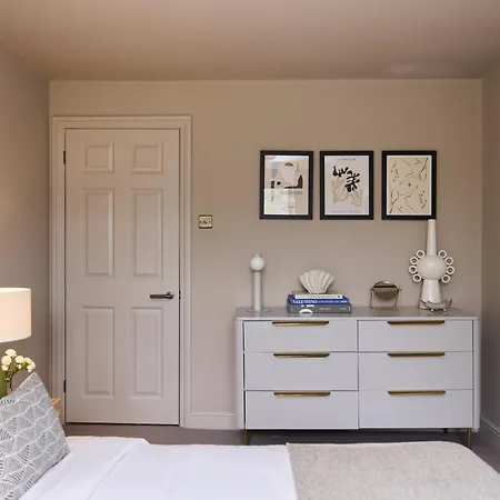 The Twickenham Wonder - Lovely 1Bdr Flat With Parking Exterior foto