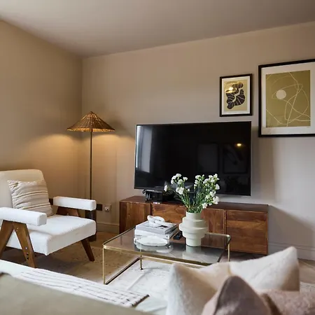 The Twickenham Wonder - Lovely 1Bdr Flat With Parking Exterior foto