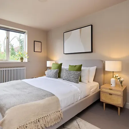 The Twickenham Wonder - Lovely 1Bdr Flat With Parking Exterior foto
