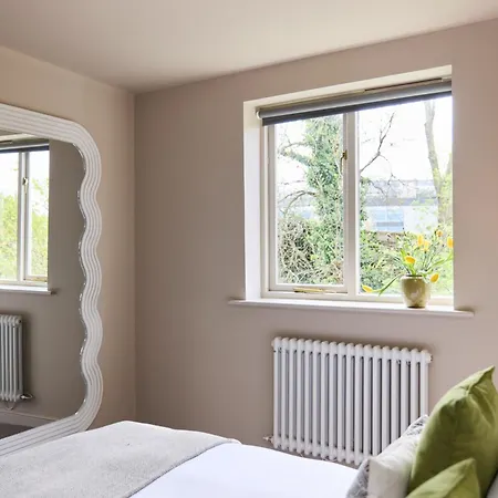 The Twickenham Wonder - Lovely 1Bdr Flat With Parking Exterior foto