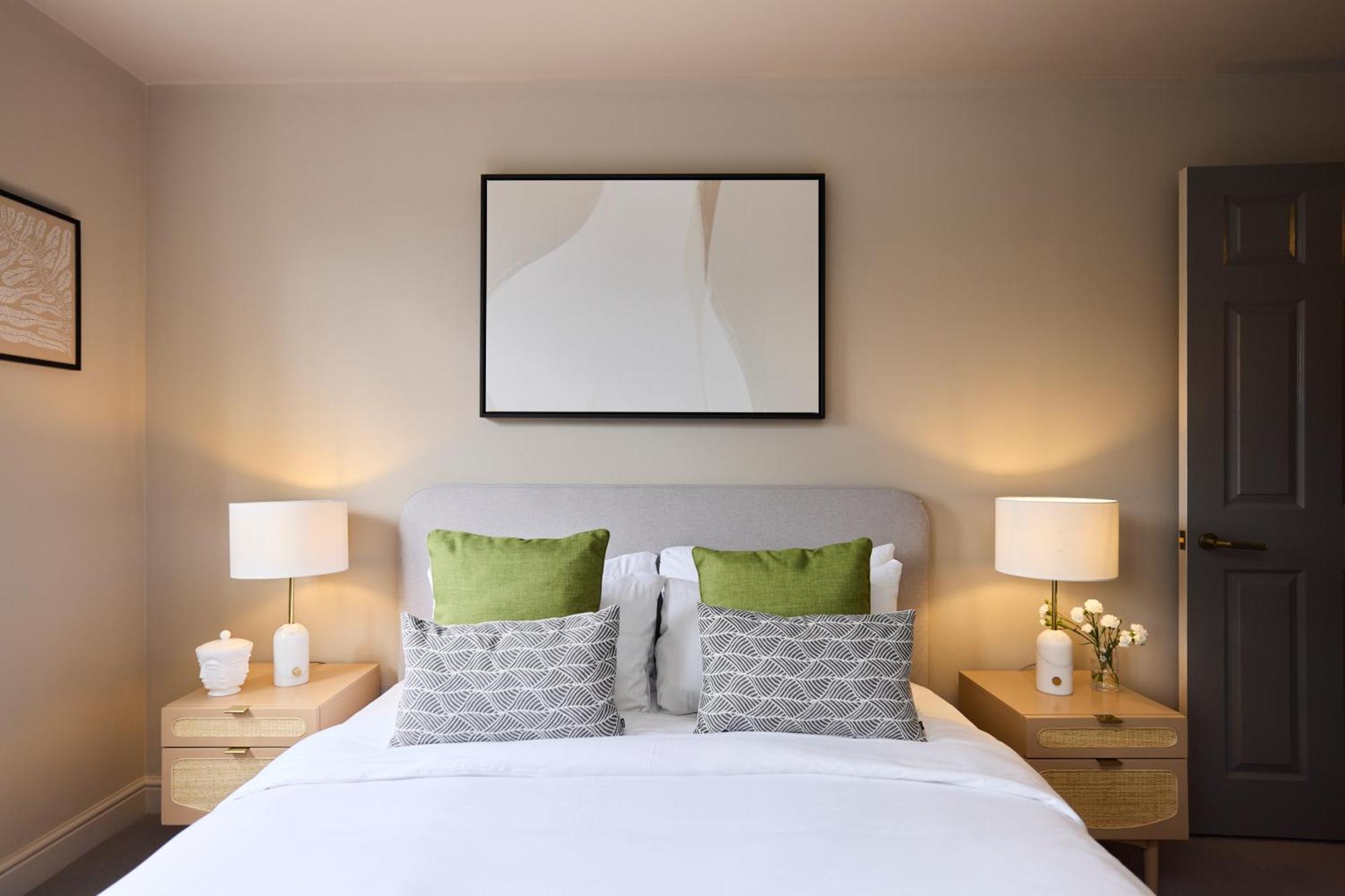 The Wonder - Lovely 1bdr Flat With Parking Апартаменты *