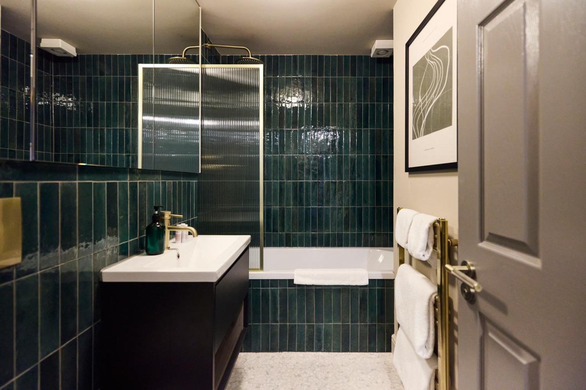 Апартаменты The Wonder - Lovely 1bdr Flat With Parking